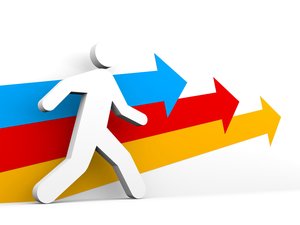 企业发展的网络外部性，用户规模的价值逻辑
